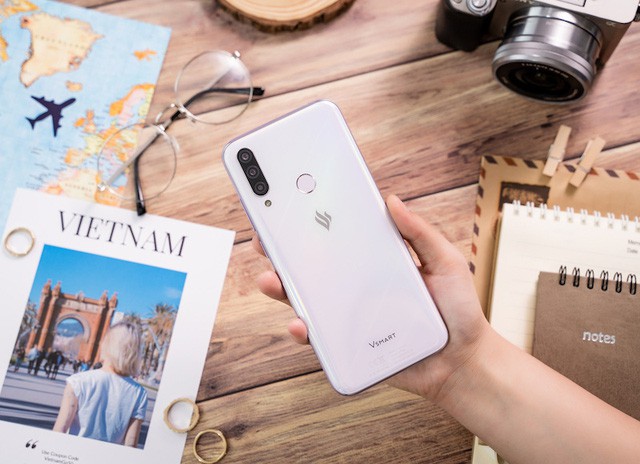 Cộng đồng Quốc tế hào hứng với điện thoại Vsmart Aris 5G Make in Vietnam - Ảnh 1.