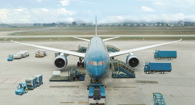 Vietnam Airlines khôi phục hoàn toàn số chuyến bay nội địa sau dịch Covid-19 - Ảnh 1.