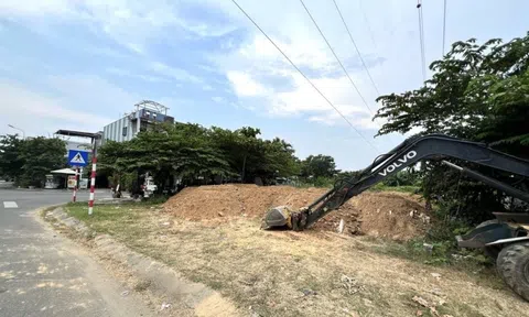 Đà Nẵng: Hàng loạt bãi tập kết rác xà bần không phép ở khu đô thị