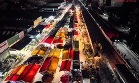 Ảnh 360: Chợ hoa lớn nhất Hà Nội vắng khách trong ngày Rằm cuối năm vì dự án làm đường