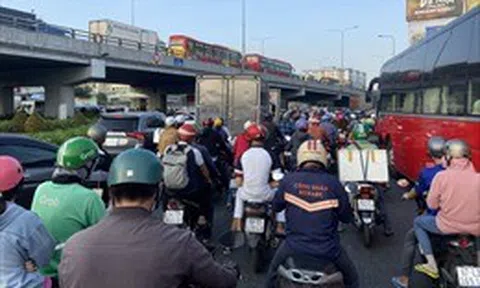 Hàng loạt tuyến đường ở TP Hồ Chí Minh ùn tắc nghiêm trọng những ngày giáp Tết