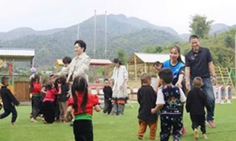 Ca sĩ Tùng Dương ra mắt MV 'Đừng buồn phiền nữa'