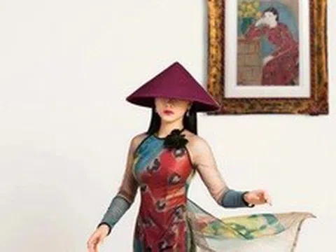 Bức họa "Thiếu nữ mùa thu" nổi tiếng của họa sĩ Phạm Văn Đôn lên áo dài