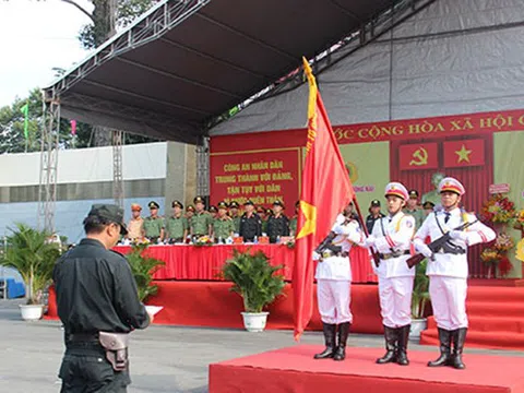 Đồng Nai thành lập Trung Đoàn Cảnh sát cơ động dự bị chiến đấu