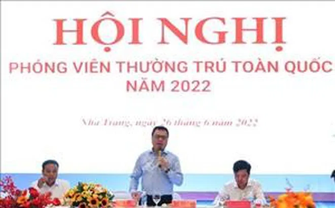 Trao Quyết định thành lập Văn phòng đại diện Báo Nhân Dân tại 49 tỉnh, thành phố